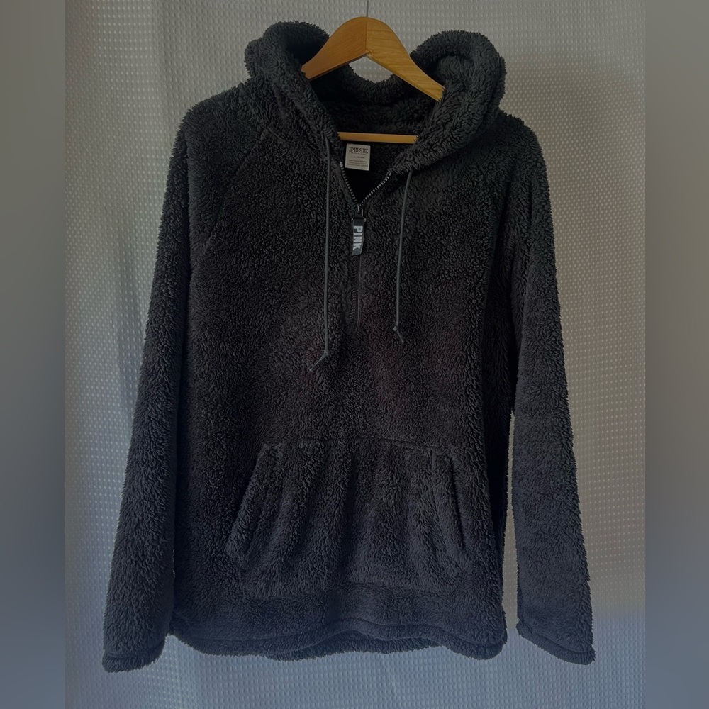 Pink Victorias Secret Sherpa Hoodie, black, 1/4 zip, kangaroo pouch pocket; Lg